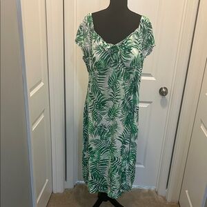 Madden Girl Green Leaf Print Midi Dress